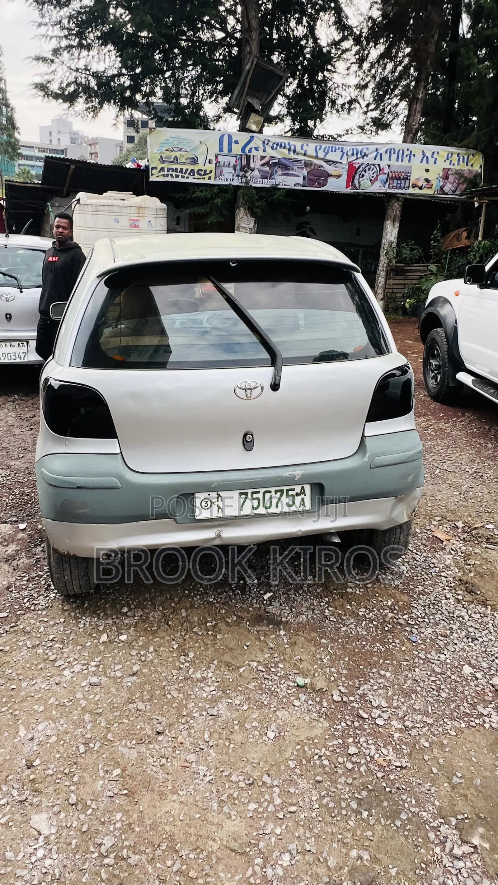 Toyota Vitz 1999 Gray