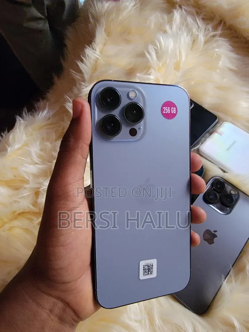 New Apple iPhone 15 Pro 256 GB