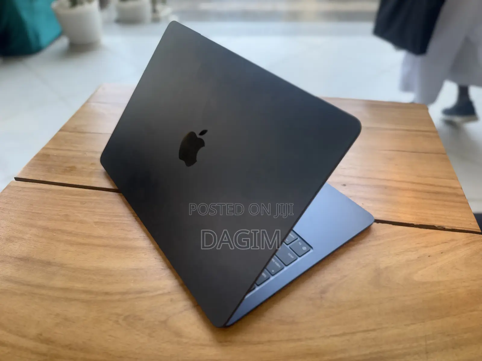 New Laptop Apple MacBook Air 2025 M4 16GB Apple M4 SSD 512GB