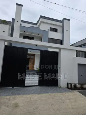 7bdrm House in Addis Abeba, Bole for sale