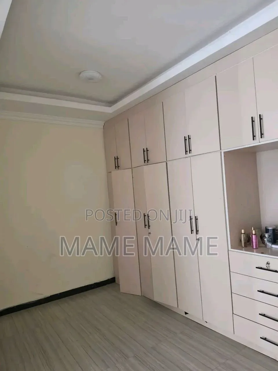 6bdrm House in Addis Abeba, Bole for sale
