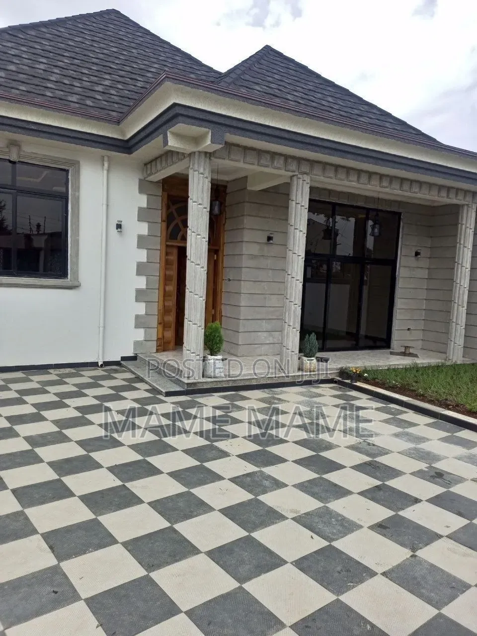 4bdrm Villa in Addis Abeba, Bole for sale