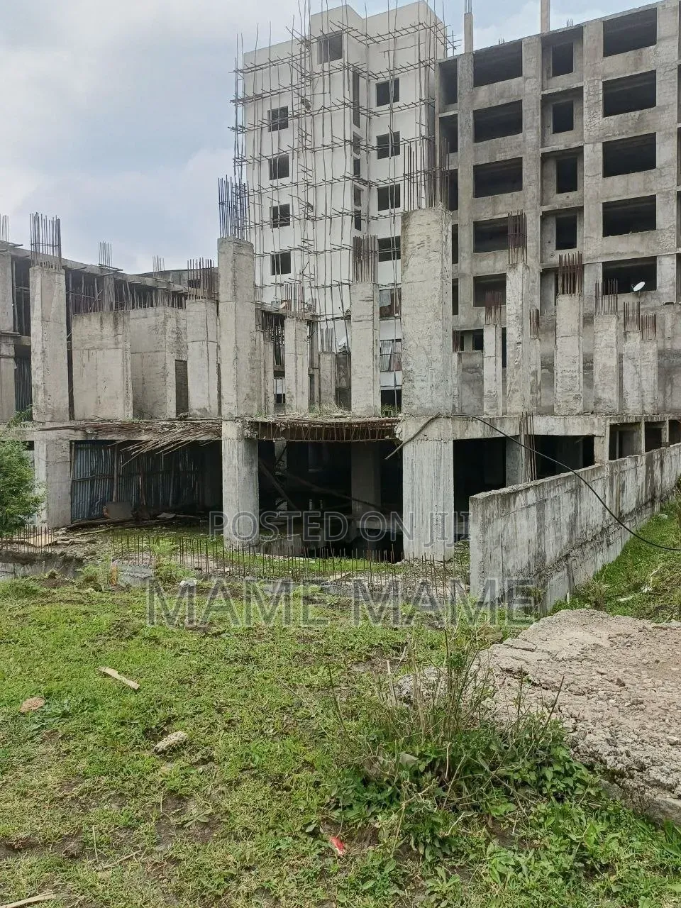 10bdrm House in Addis Abeba, Bole for sale