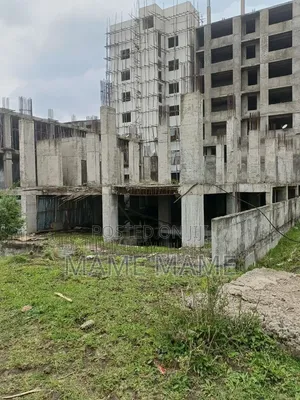 10bdrm House in Addis Abeba, Bole for sale