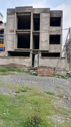 5bdrm House in Addis Abeba, Bole for sale