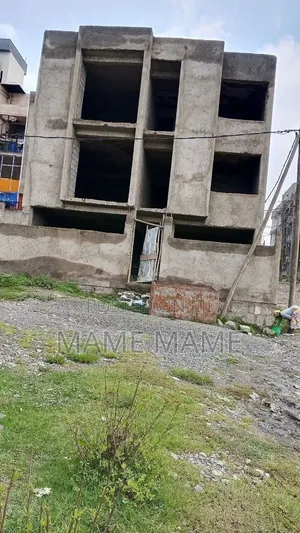 5bdrm House in Addis Abeba, Bole for sale