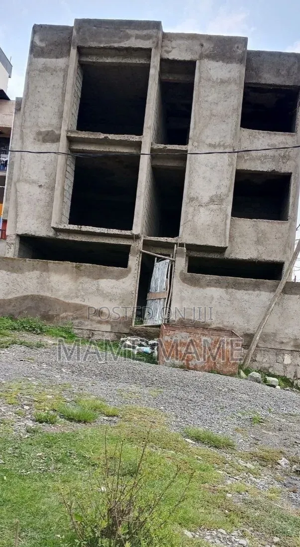 5bdrm House in Addis Abeba, Bole for sale