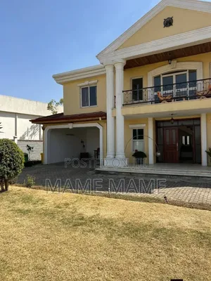 5bdrm House in Tafo Area, Bole for sale