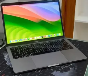 New Laptop Apple MacBook Pro 2019 16GB Intel Core i7 SSD 512GB