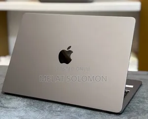Laptop Apple MacBook Air 2022 M2 8GB eMMC 256GB