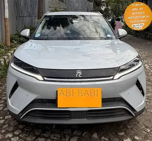 BYD Yuan Up 2025 Silver