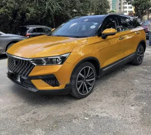 Bestune T77 1.2 FWD 2022 Orange