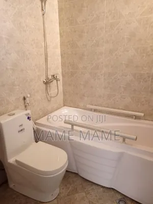 5bdrm House in Addis Abeba, Bole for sale