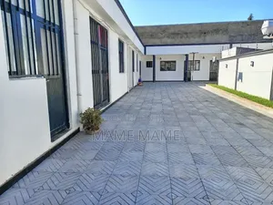 5bdrm House in Addis Abeba, Bole for sale