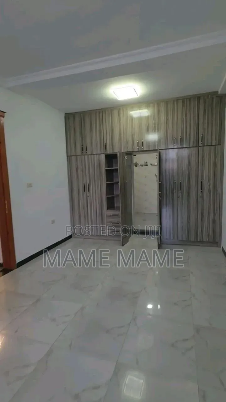 6bdrm House in Addis Abeba, Bole for sale