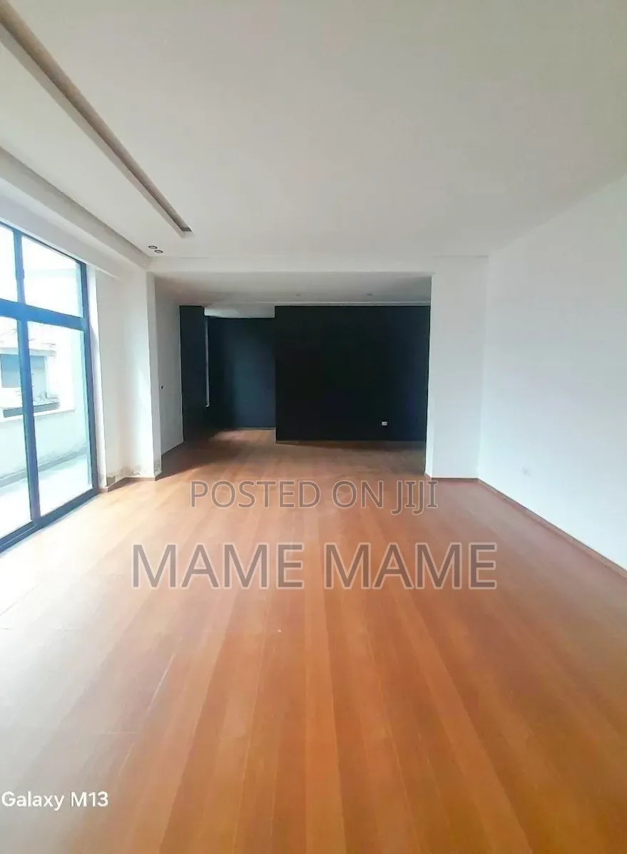 6bdrm House in Addis Abeba, Bole for sale