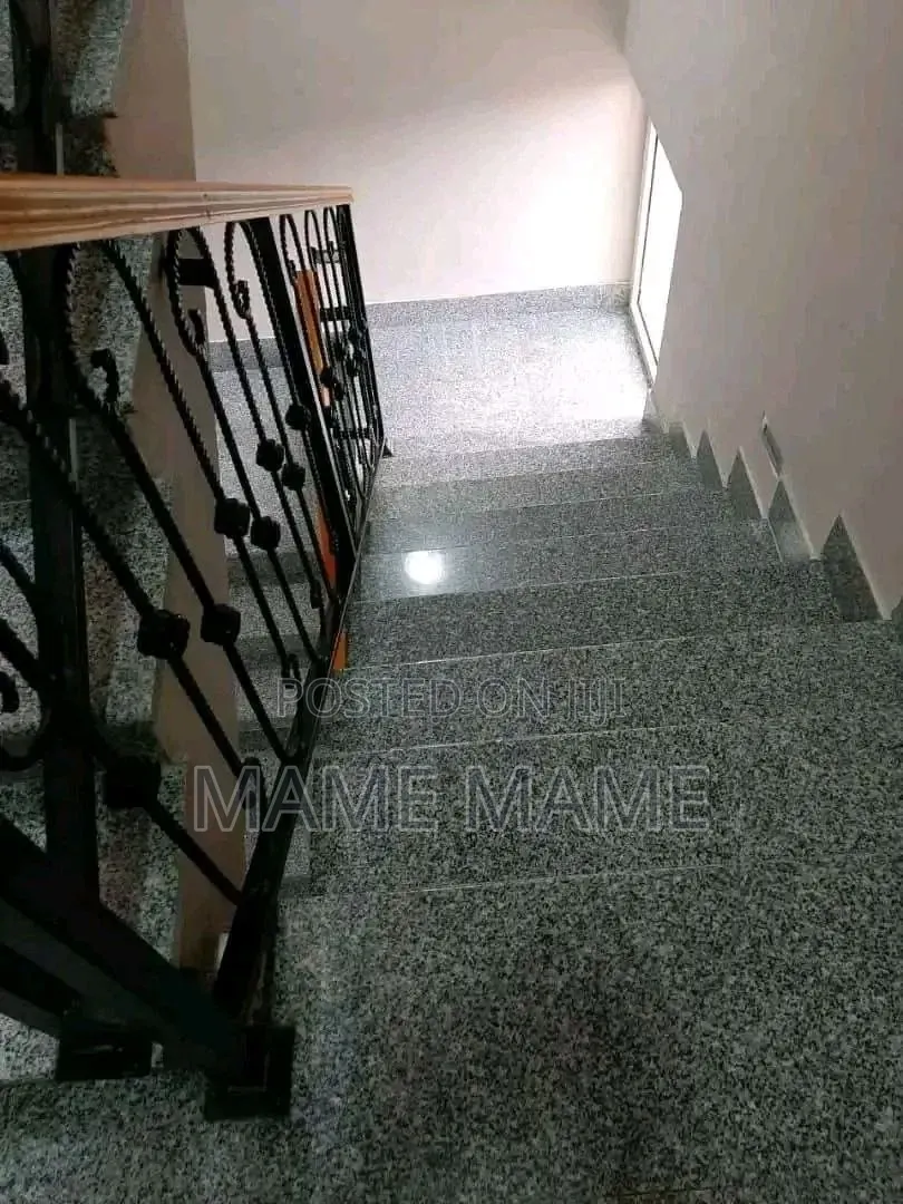 6bdrm House in Addis Abeba, Bole for sale