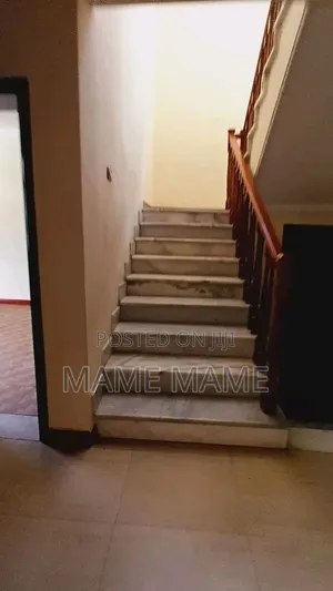 7bdrm House in Addis Abeba, Bole for sale