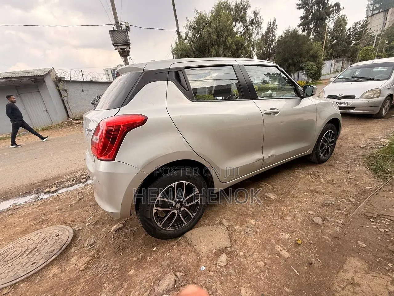 Suzuki Swift 2022 Silver