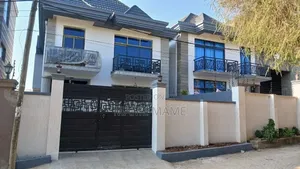 7bdrm House in Addis Abeba, Bole for sale