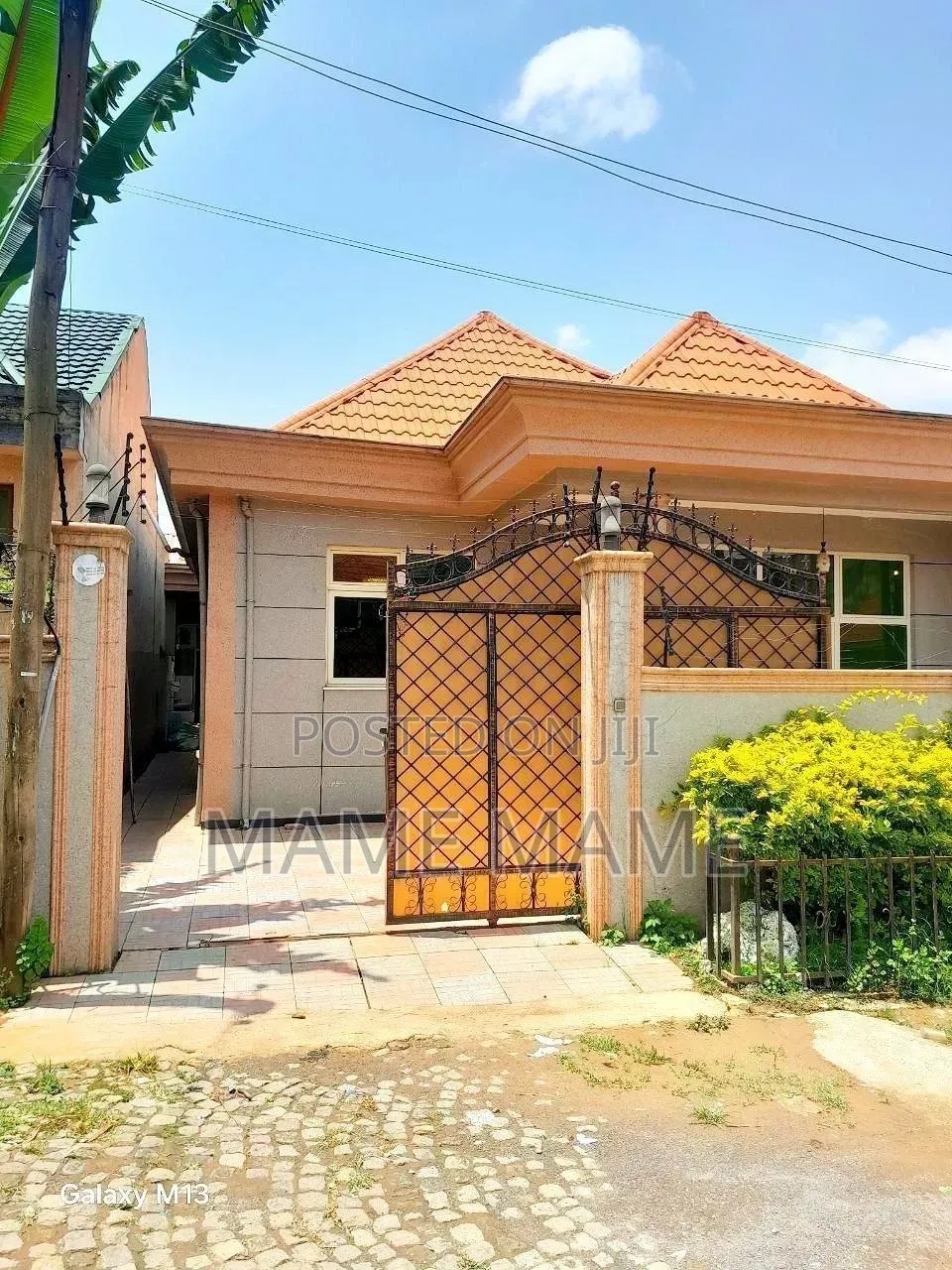 3bdrm Villa in Addis Abeba, Bole for sale