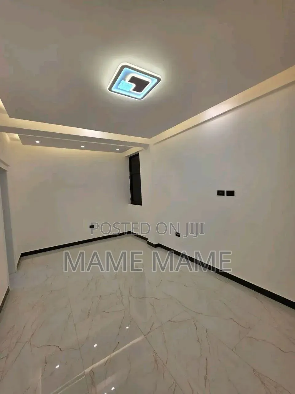 8bdrm House in Addis Abeba, Bole for sale