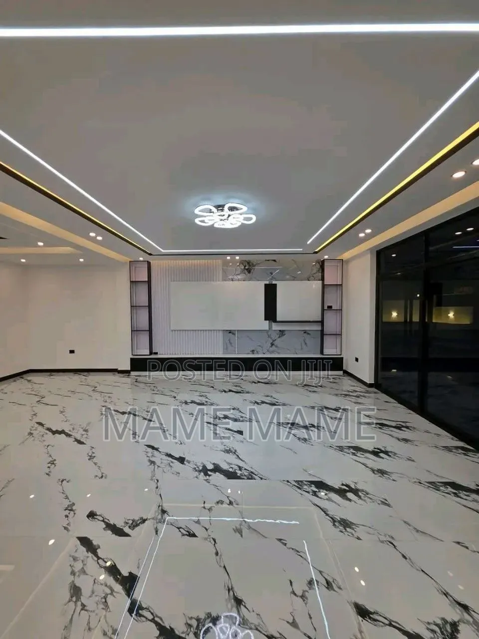 8bdrm House in Addis Abeba, Bole for sale