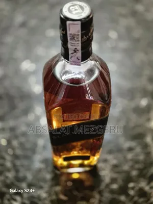 Johnnie Walker Black Label 12-Year Blended Scotch Whisky