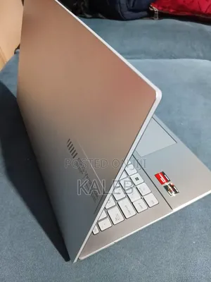 New Laptop Asus Vivobook Go 15 8GB AMD Ryzen 5 SSD 512GB