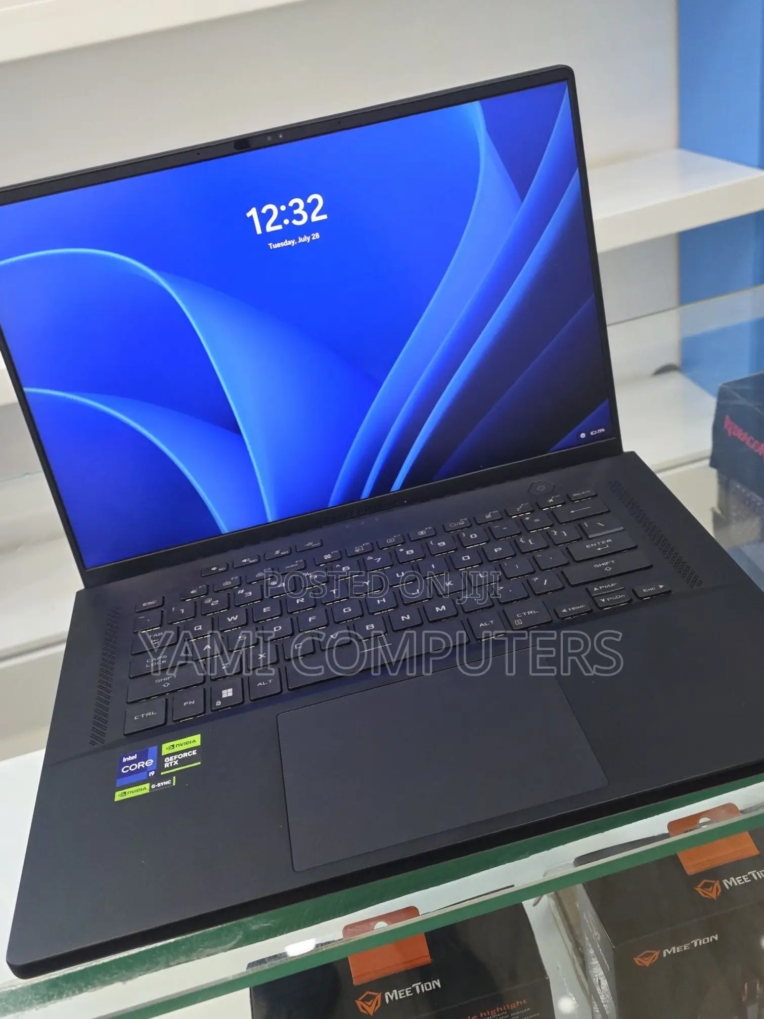 New Laptop Asus ROG Zephyrus G16 16GB Intel Core i9 SSD 1T