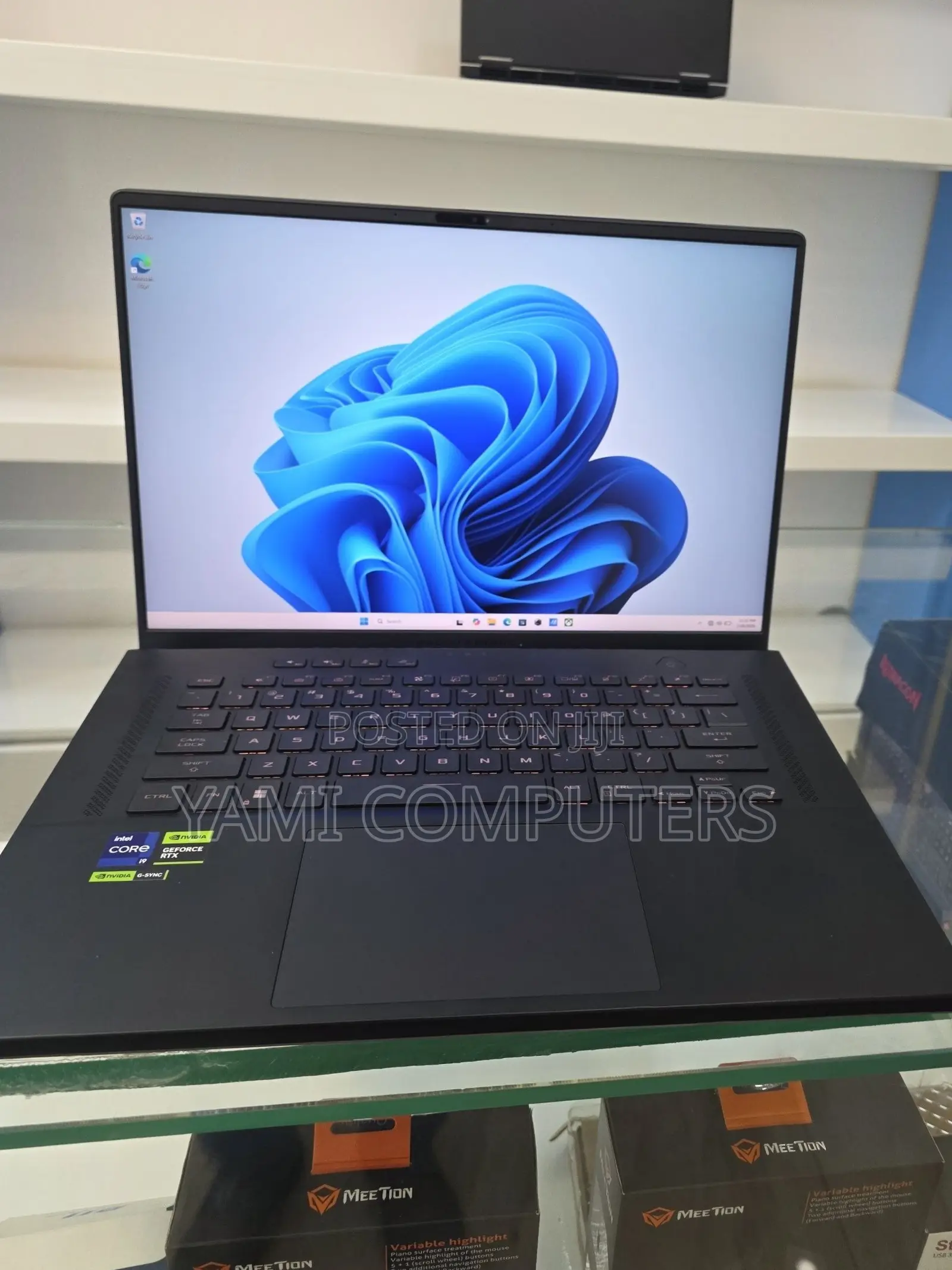New Laptop Asus ROG Zephyrus G16 16GB Intel Core i9 SSD 1T