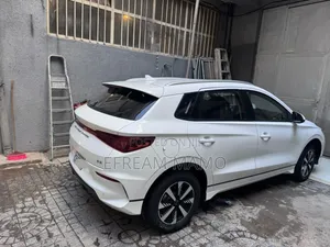 BYD E2 43 kWh 94 hp FWD 2024