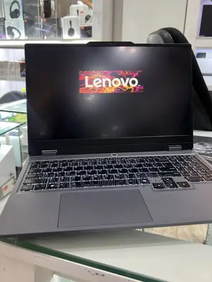 New Laptop Lenovo 16GB AMD Ryzen 5 SSD 512GB