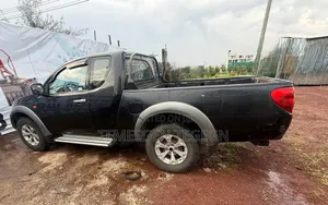 Mitsubishi L200 2008