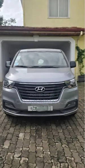Hyundai H1 2021 Silver