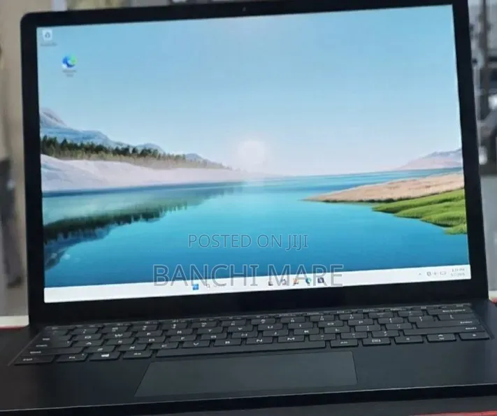 New Laptop Microsoft Surface Laptop 3 8GB Intel Core i5 SSD 256GB