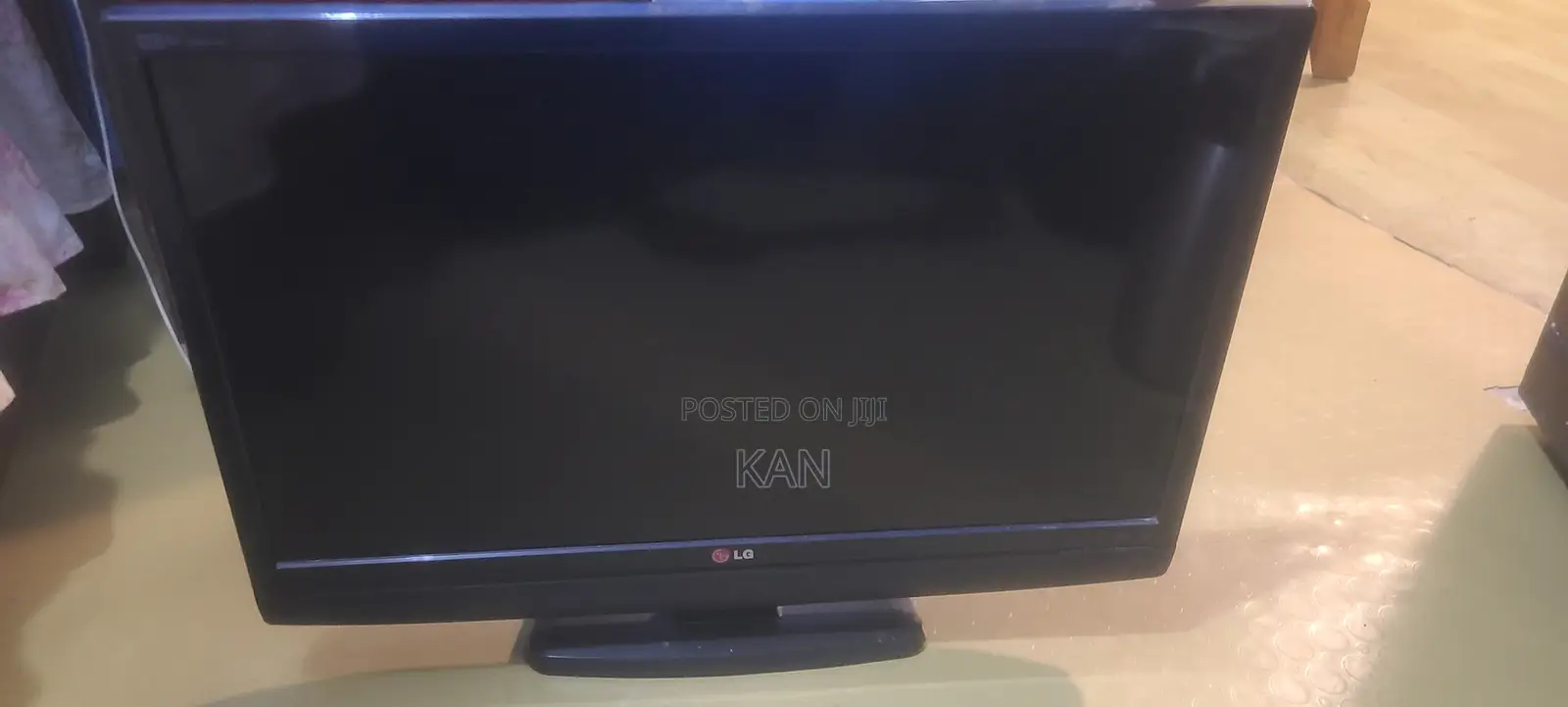 24 Inche LG TV