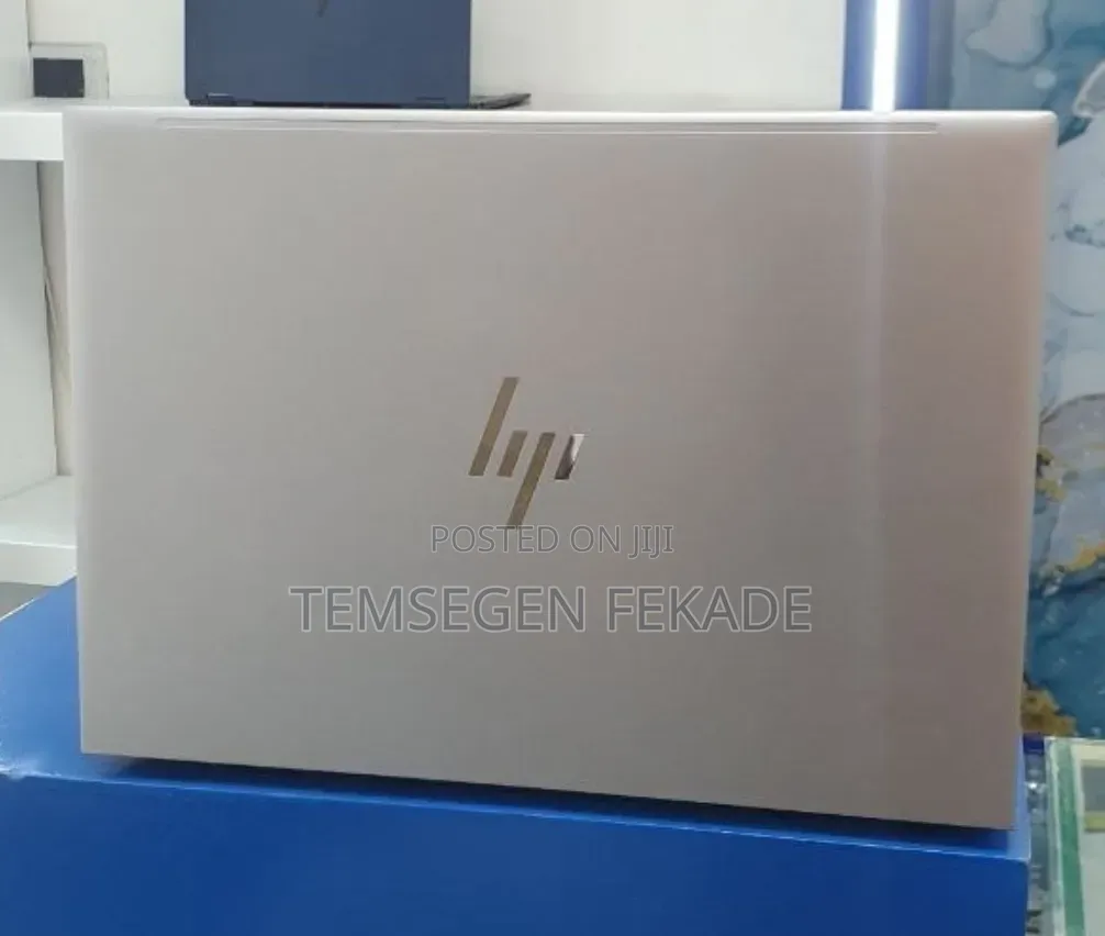 New Laptop HP ZBook Firefly 16 G10 16GB Intel Core i7 SSD 512GB