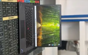 New Laptop Lenovo ThinkPad T14s G4 16GB Intel Core i7 SSD 512GB