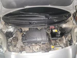 Toyota Yaris 2001 Silver