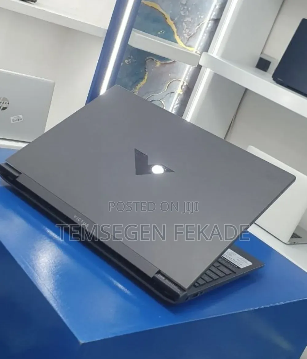 New Laptop HP Victus 15 16GB AMD Ryzen 7 SSD 512GB