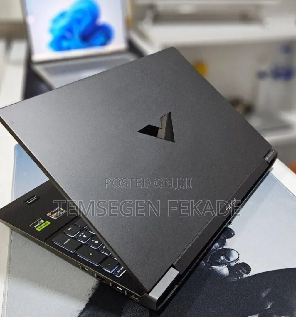 New Laptop HP Victus 15 16GB AMD Ryzen 7 SSD 512GB