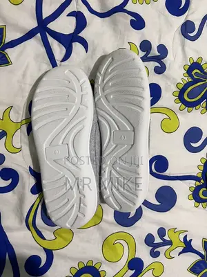 Women’s Shoes(urgent)