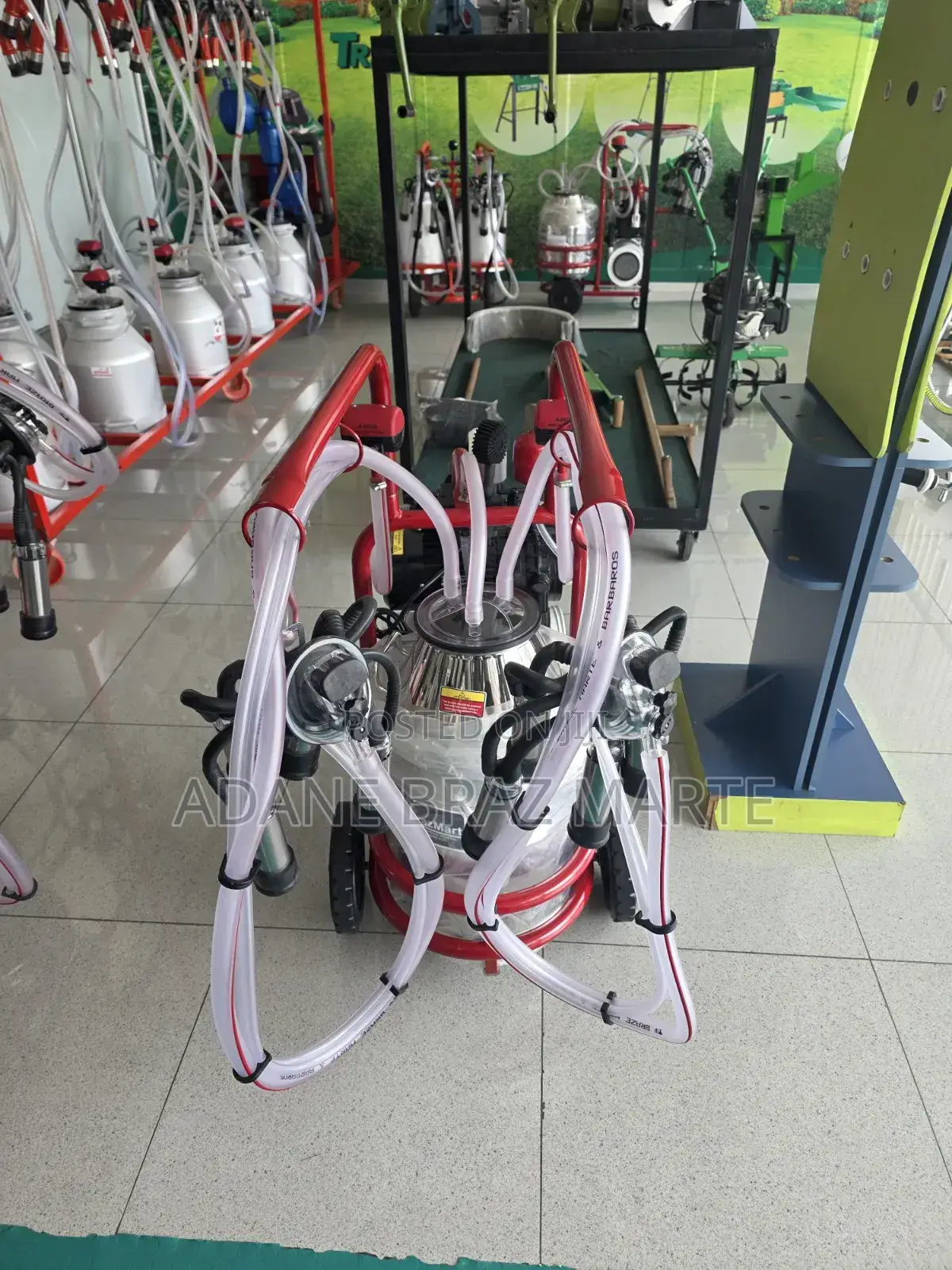  Milking Machine