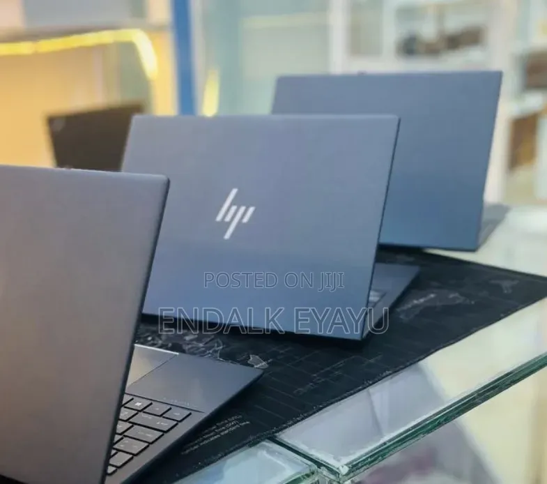 New Laptop HP Elite Dragonfly G3 16GB Intel Core i7 SSD 512GB