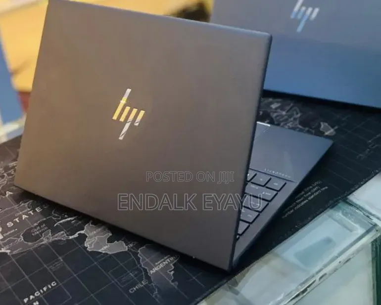 New Laptop HP Elite Dragonfly G3 16GB Intel Core i7 SSD 512GB