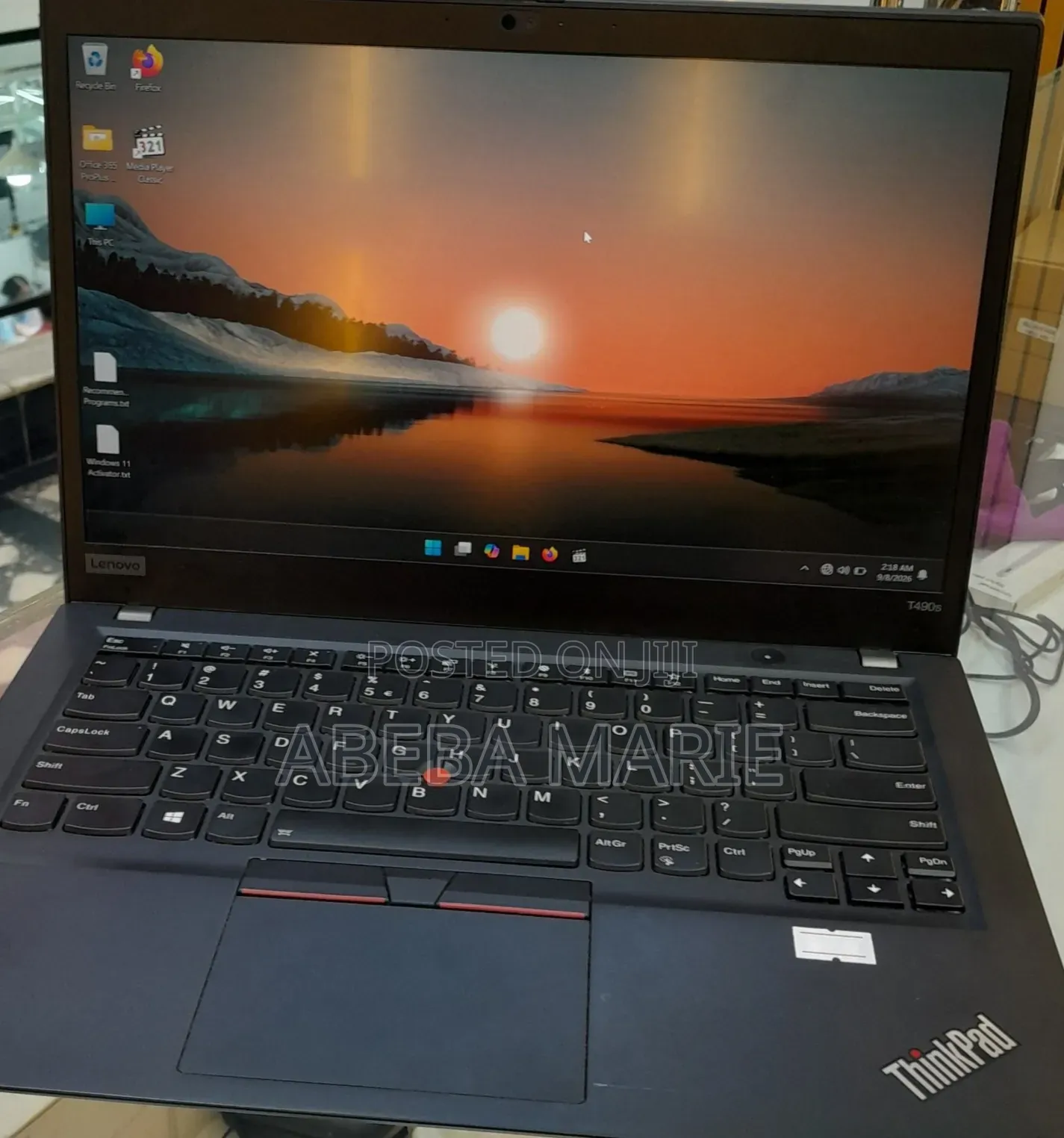 New Laptop Lenovo ThinkPad T490s 16GB Intel Core i5 SSD 512GB