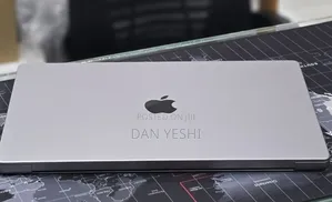 New Laptop Apple MacBook Pro 2023 M2 16GB Apple M2 SSD 512GB
