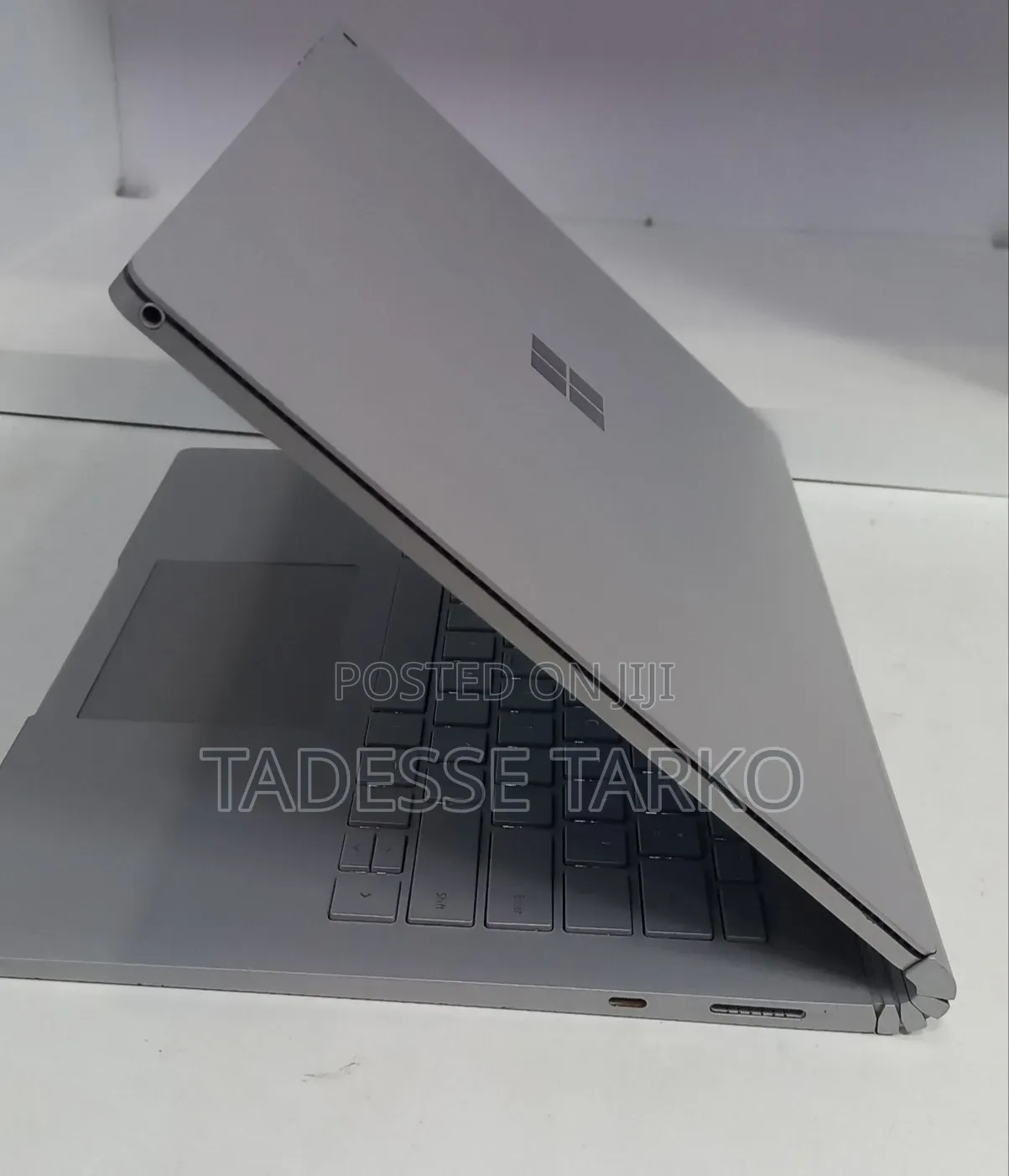 New Laptop Microsoft Surface Book 2 16GB Intel Core i7 SSD 512GB