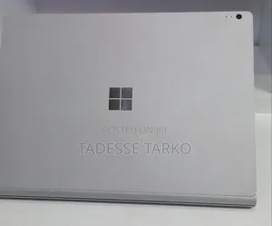New Laptop Microsoft Surface Book 2 16GB Intel Core i7 SSD 512GB